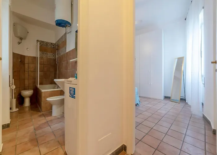 Guesthost - San Giovanni In Laterano Cozy And Quiet Flat * Roma